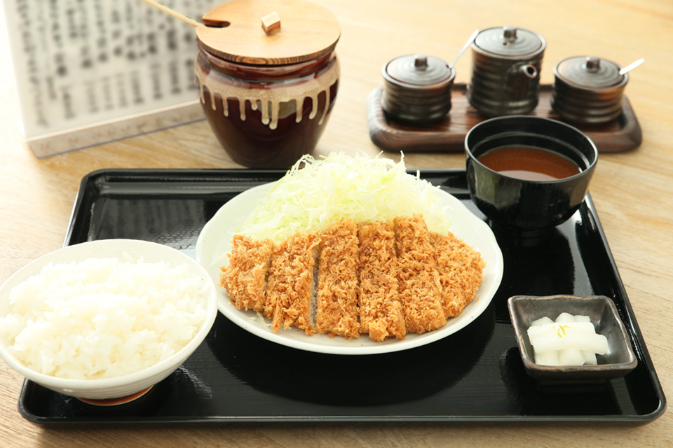 とんかつまるや